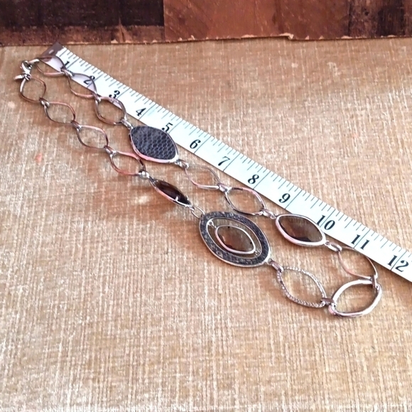 AK Silver Tone Large Chunky Link Necklace - Picture 8 of 9